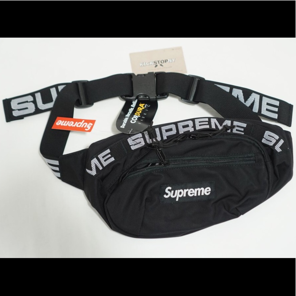 RARE SUPREME BLACK WAIST BAG SS18